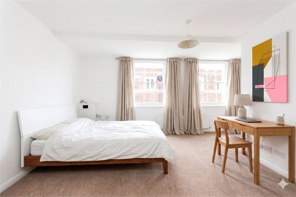 Property photo 1 of 9 Picture No. 13