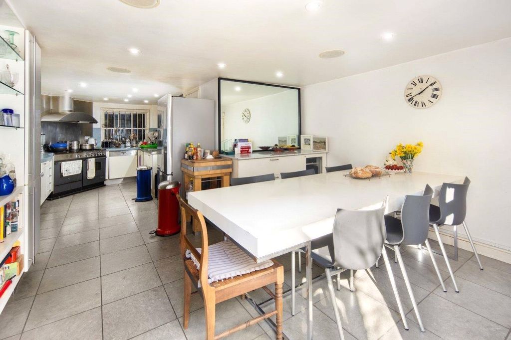 Property photo 3 of 33 Kitchen/Diner