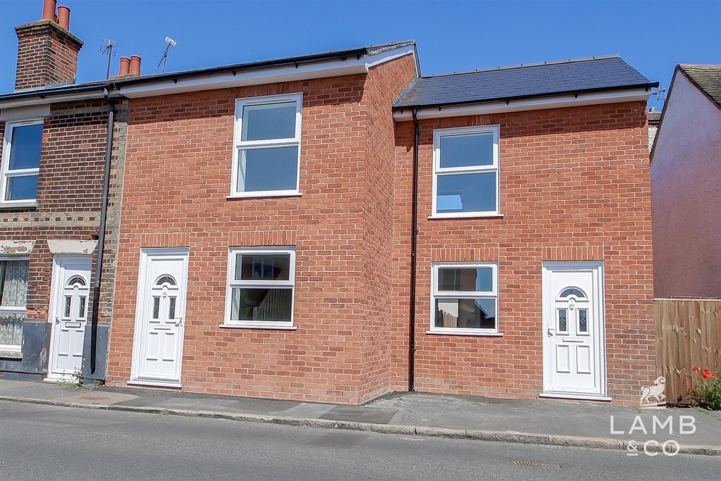 Property photo 1 of 12