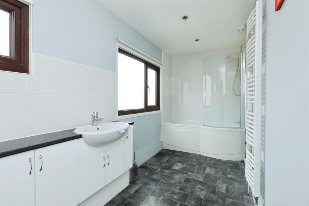 Property photo 3 of 5 Image 3