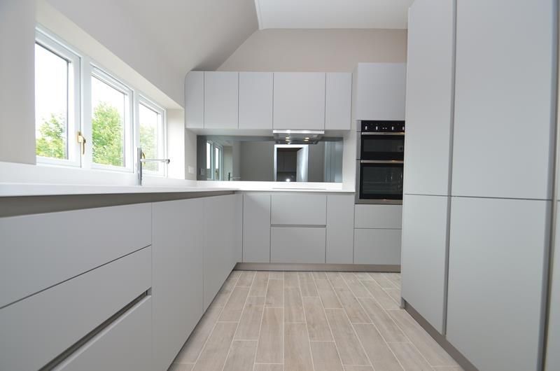 Property photo 2 of 18 Kitchen