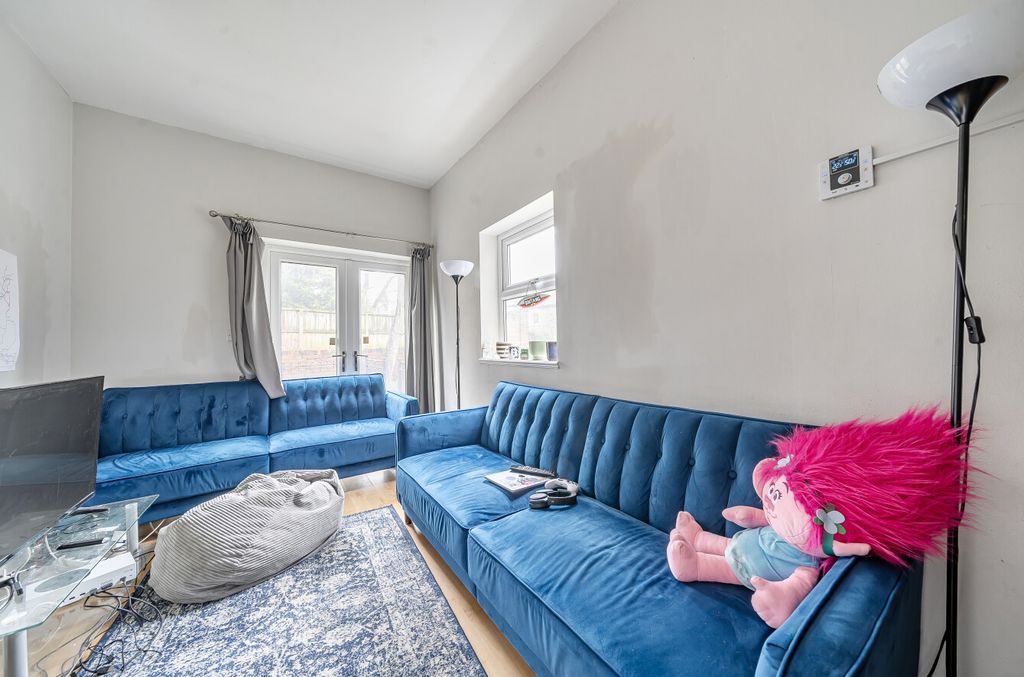 Property photo 2 of 10 1409351-3-698B44F...