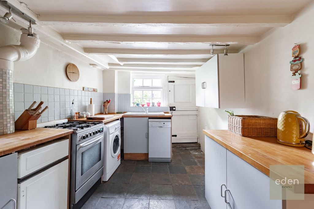 Property photo 3 of 22