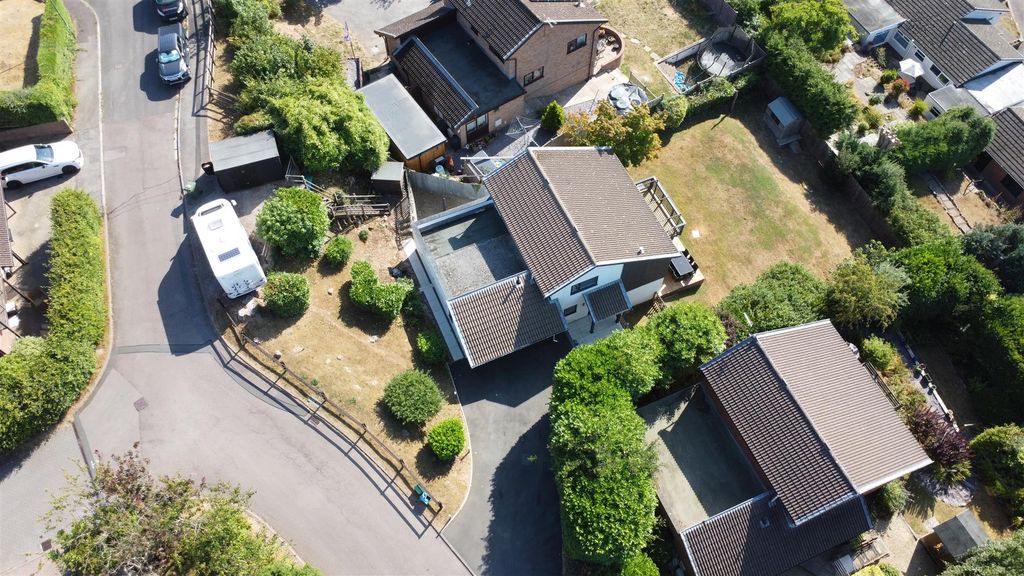 Property photo 1 of 26