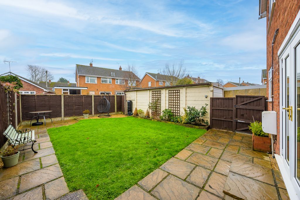 Property photo 2 of 30 Rear Garden