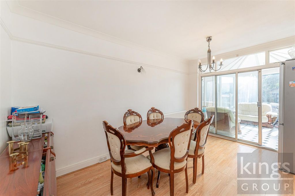 Property photo 3 of 15