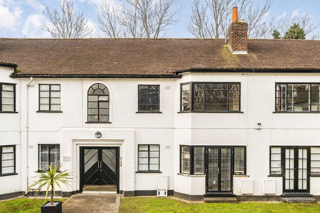 Property photo 1 of 5