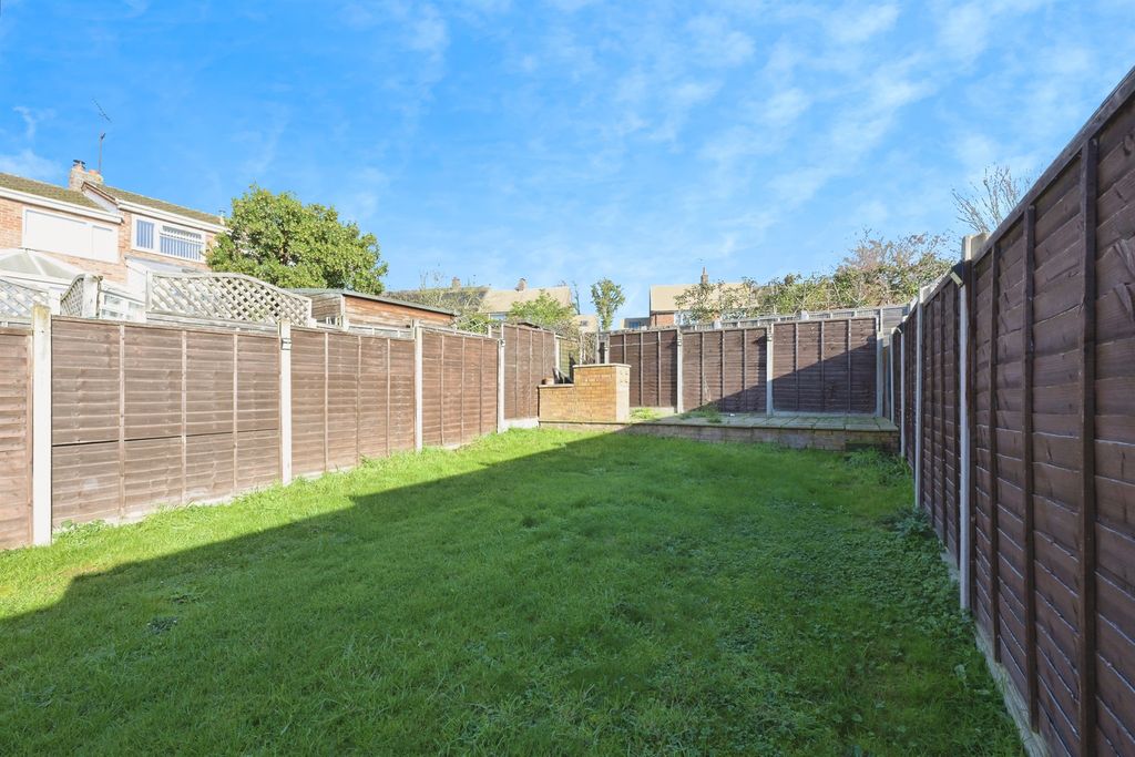 Property photo 3 of 20