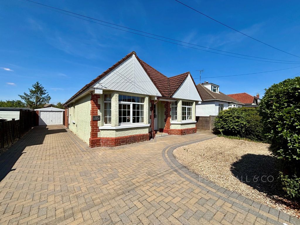 Property photo 1 of 21 Front