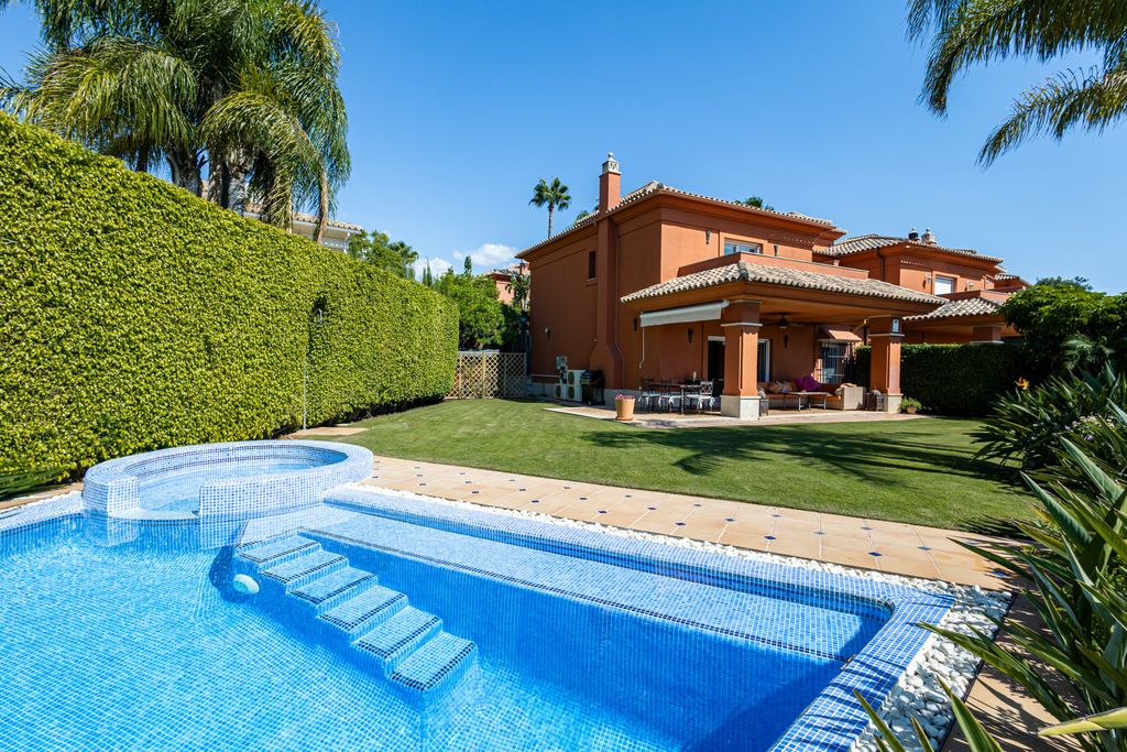 Property photo 1 of 44