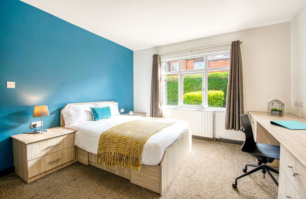 Property photo 3 of 8 Property Photo