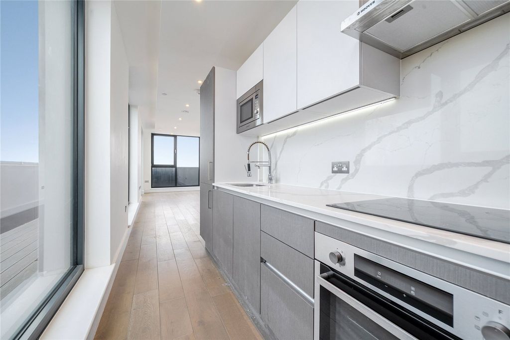 Property photo 1 of 18 Picture No. 03