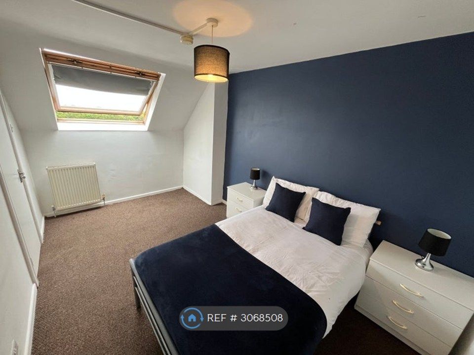 Property photo 1 of 3
