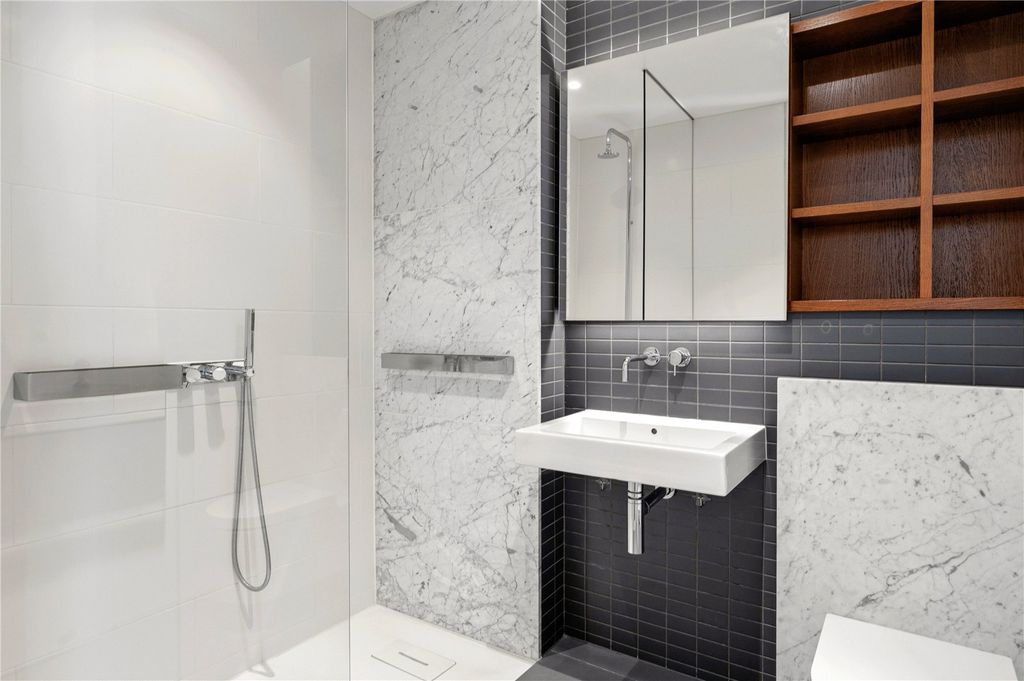 Property photo 3 of 25 Picture No. 22