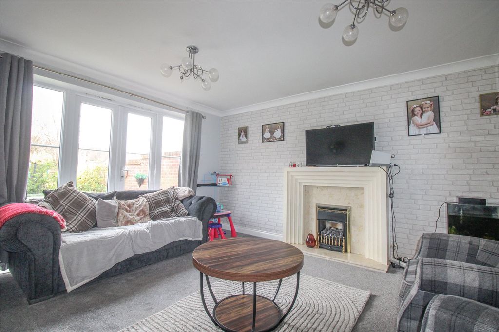 Property photo 3 of 16 Picture No. 13