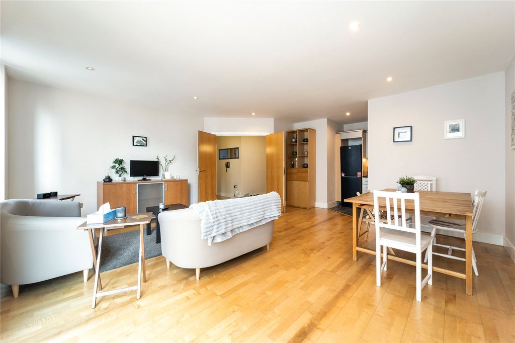 Property photo 3 of 11 Picture No. 05