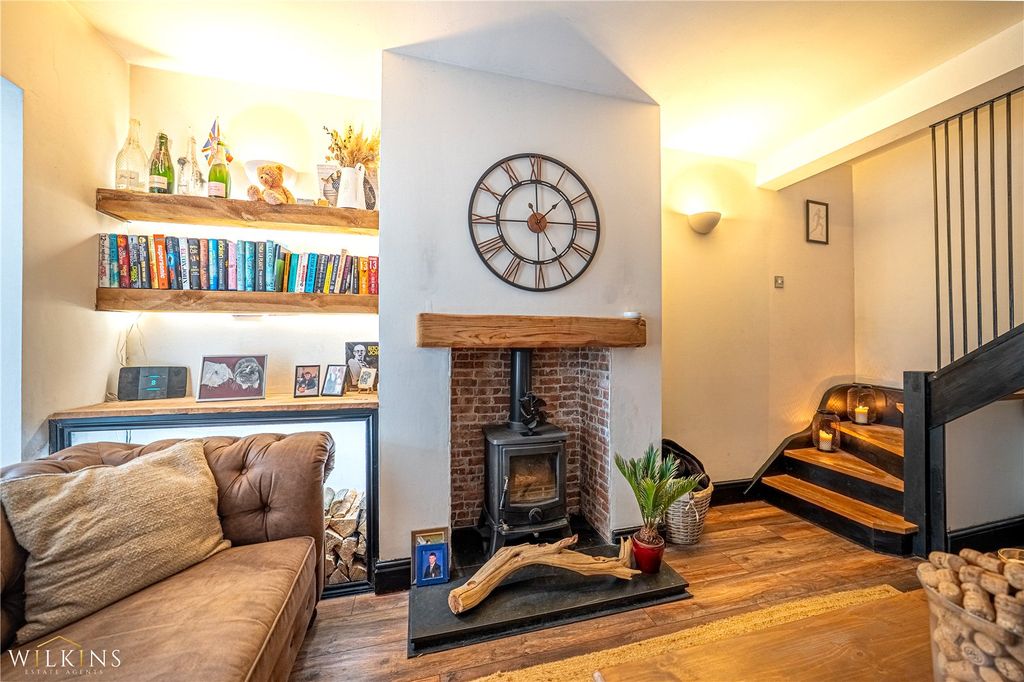 Property photo 3 of 34 Picture No. 10