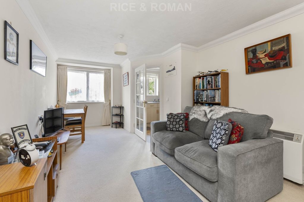 Property photo 2 of 7
