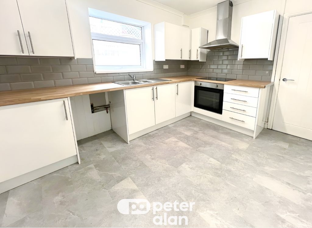 Property photo 1 of 11 Image