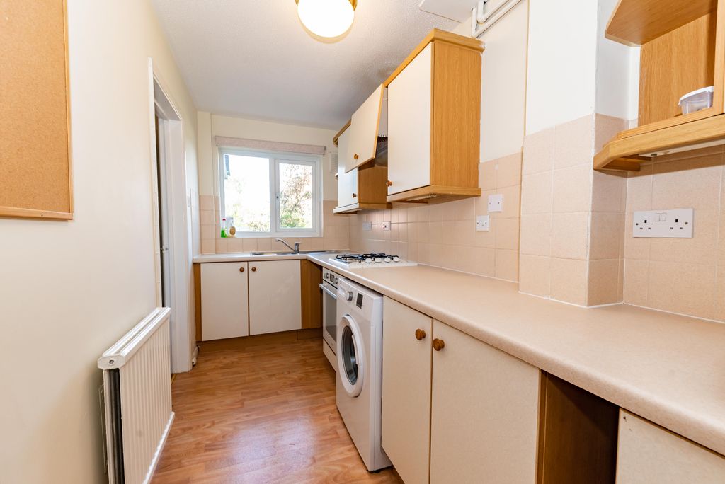 Property photo 2 of 11 5