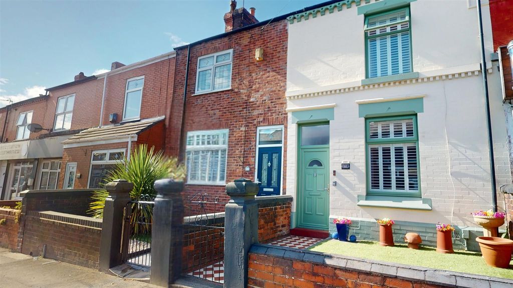 Property photo 1 of 24 Greenfield Road For Sale