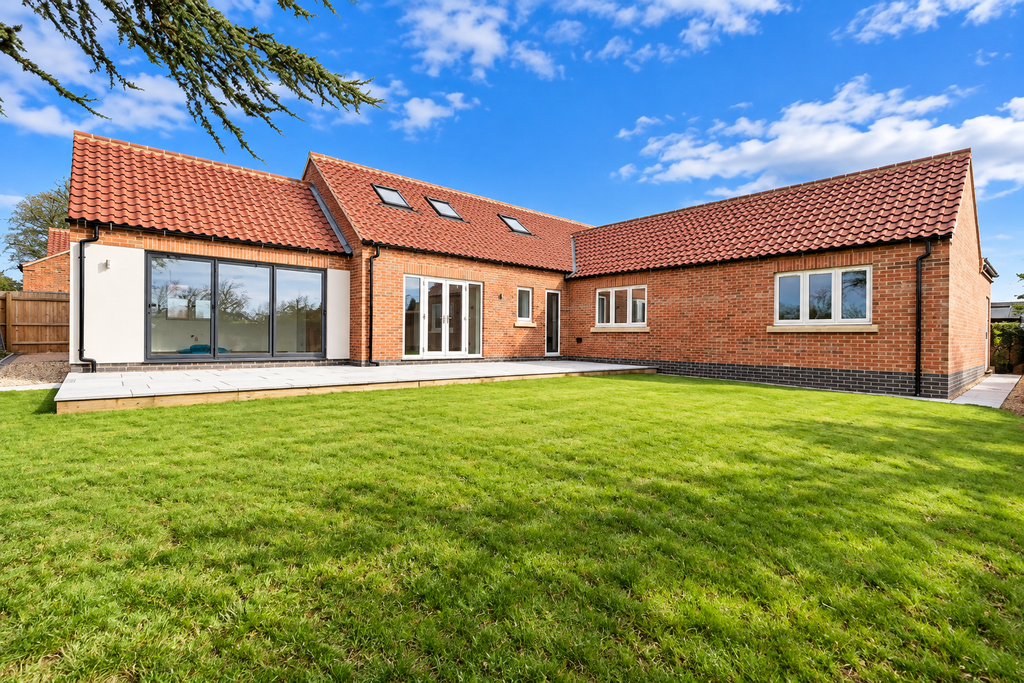 Property photo 2 of 30 E8Bd9358-Ed1D-41B3-A375-B66B657F9359