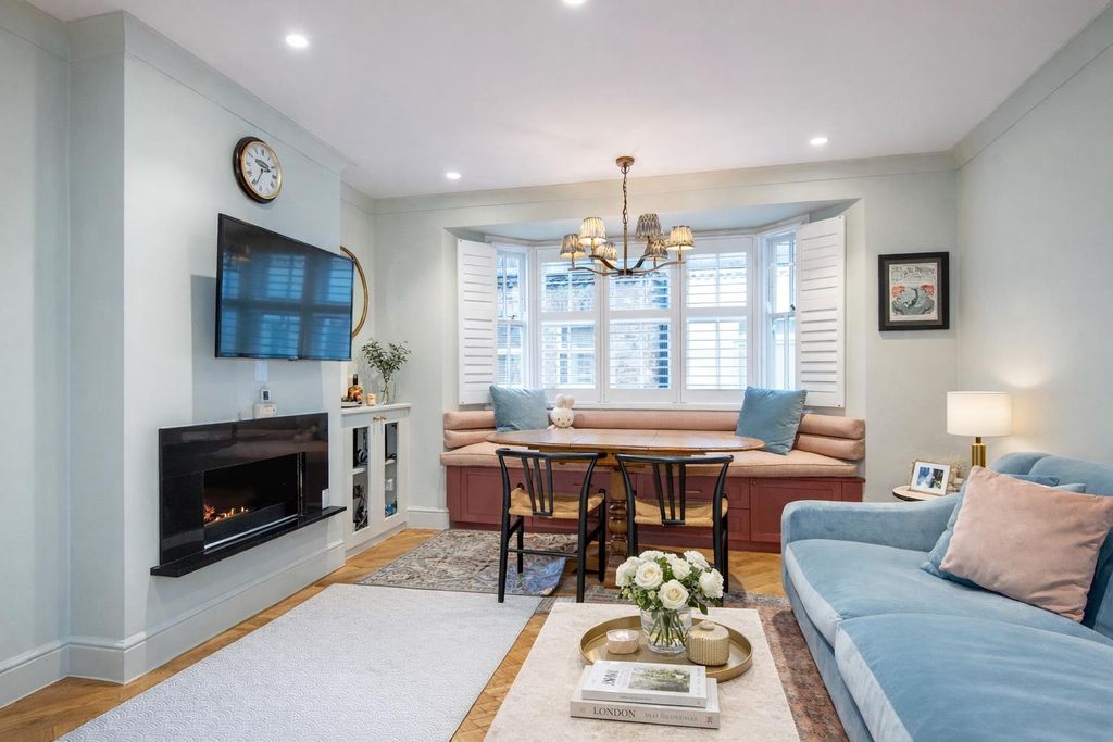 Property photo 3 of 15 046Fac8F-067B-419F-8Ff0-27dc3Dad1539.Png