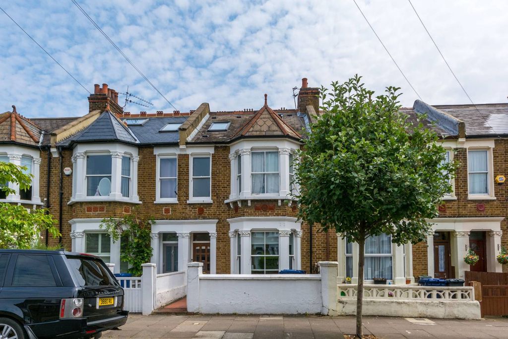 Property photo 1 of 6