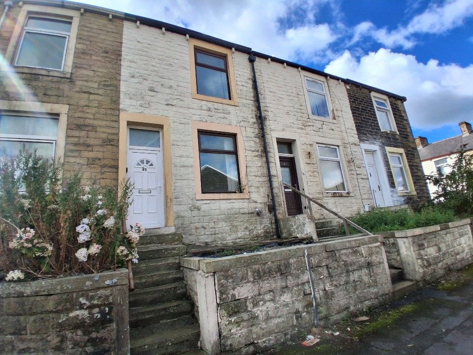 Property photo 2 of 16