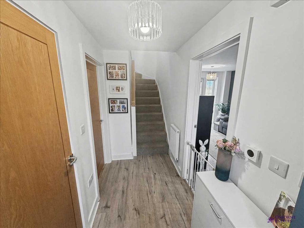 Property photo 3 of 23