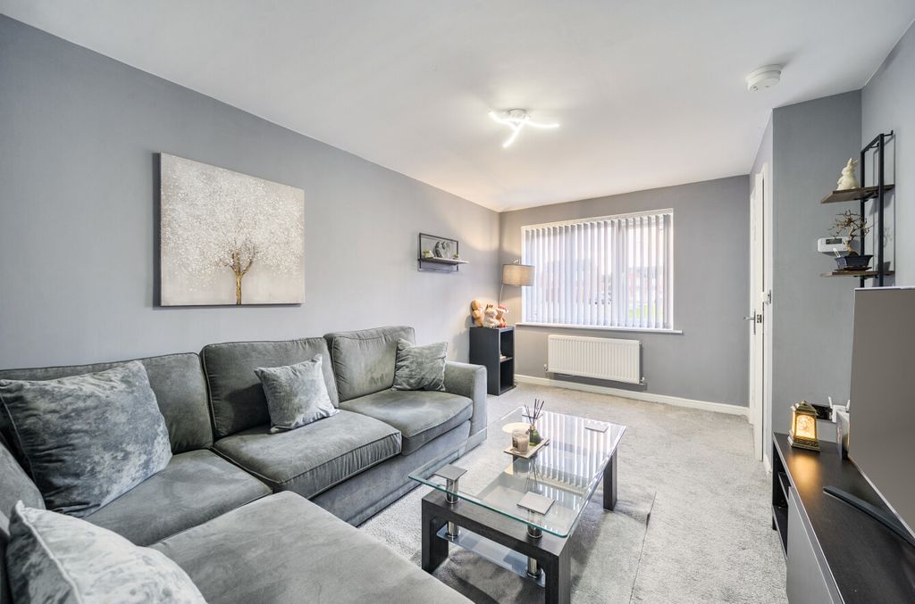 Property photo 2 of 17 1387089-3-6939556...