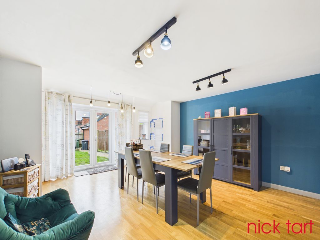 Property photo 3 of 16 Photo 3