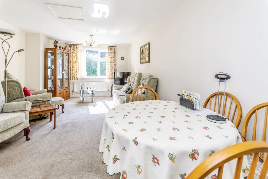 Property photo 1 of 17 Pbox-Img.Jpg