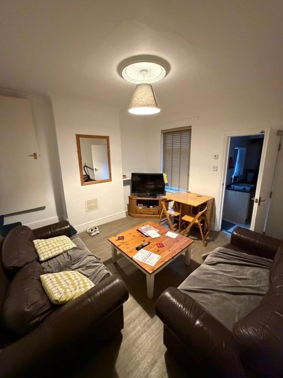 Property photo 1 of 10 9462833.Jpg