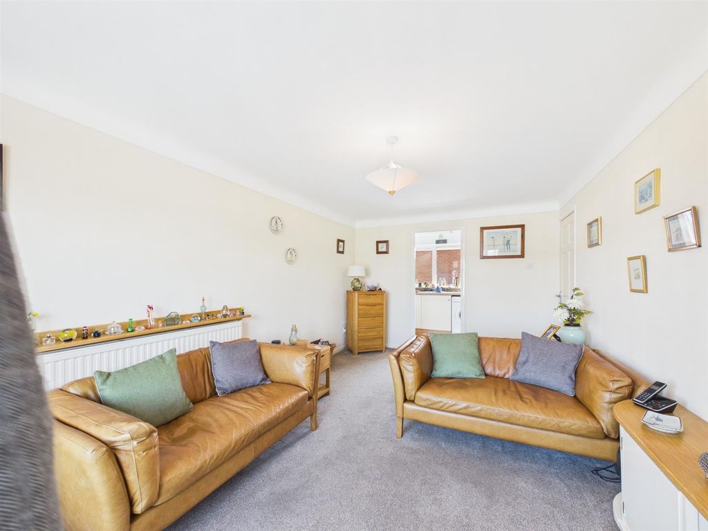 Property photo 3 of 17 Cam03604G0-Pr0301-Still007.Jpg