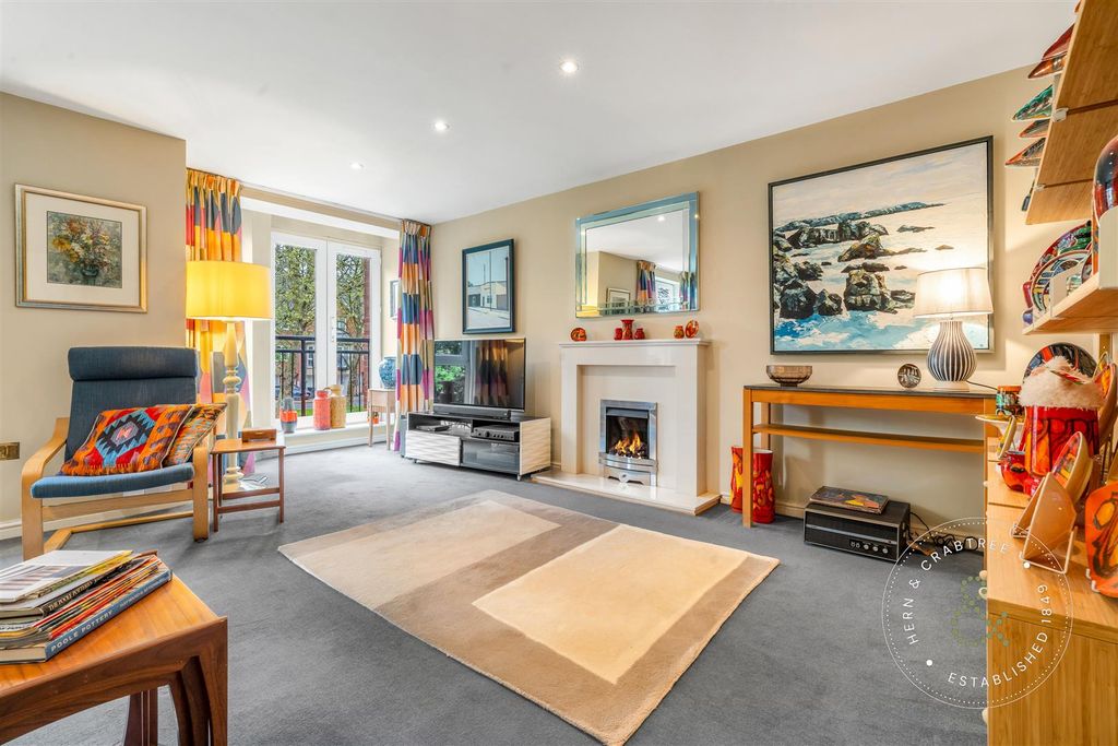 Property photo 2 of 66 Barquentine Place, Herncrabtree (38).Jpg