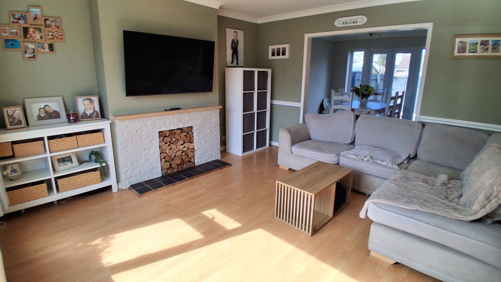 Property photo 2 of 16 20260330_130653