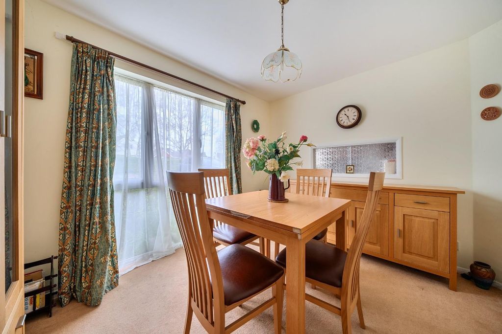 Property photo 3 of 21 1435045-14-69ce5Ac2236Ed.Jpg