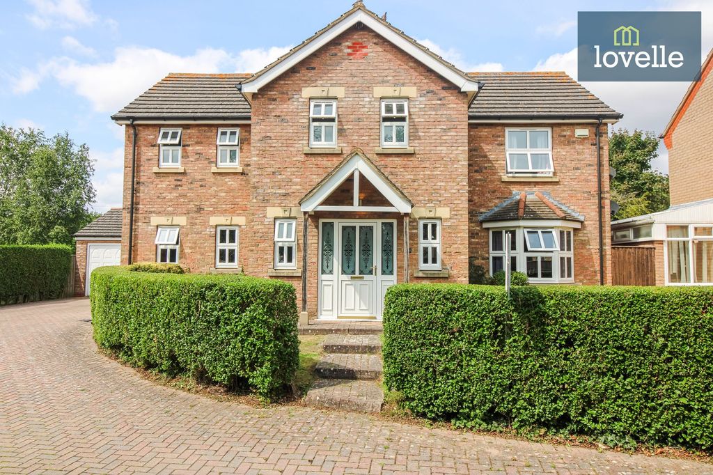 Property photo 1 of 24