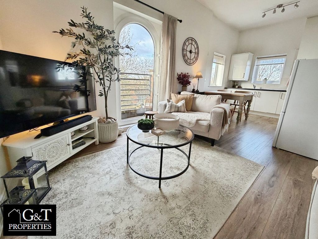 Property photo 3 of 20 Open Plan Living