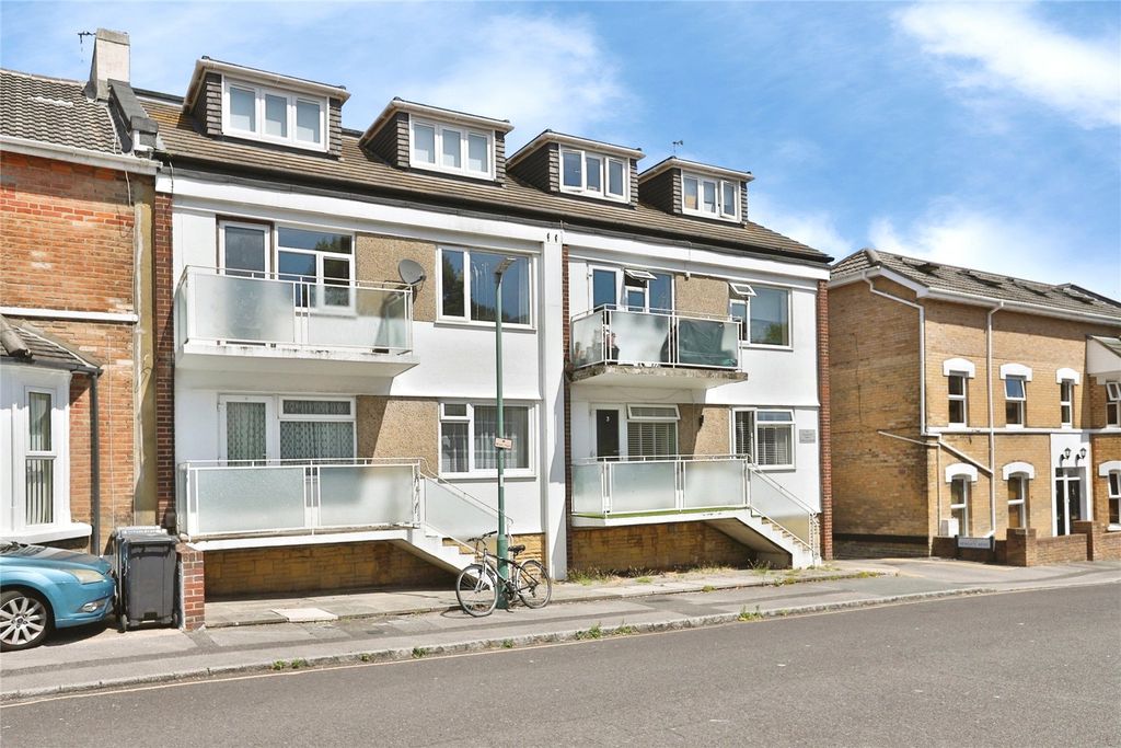 Property photo 1 of 10 Picture No. 19
