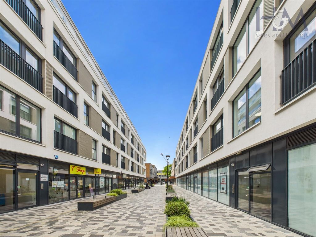 Property photo 1 of 18 Cam02804G0-Pr0374-Still016.Jpg