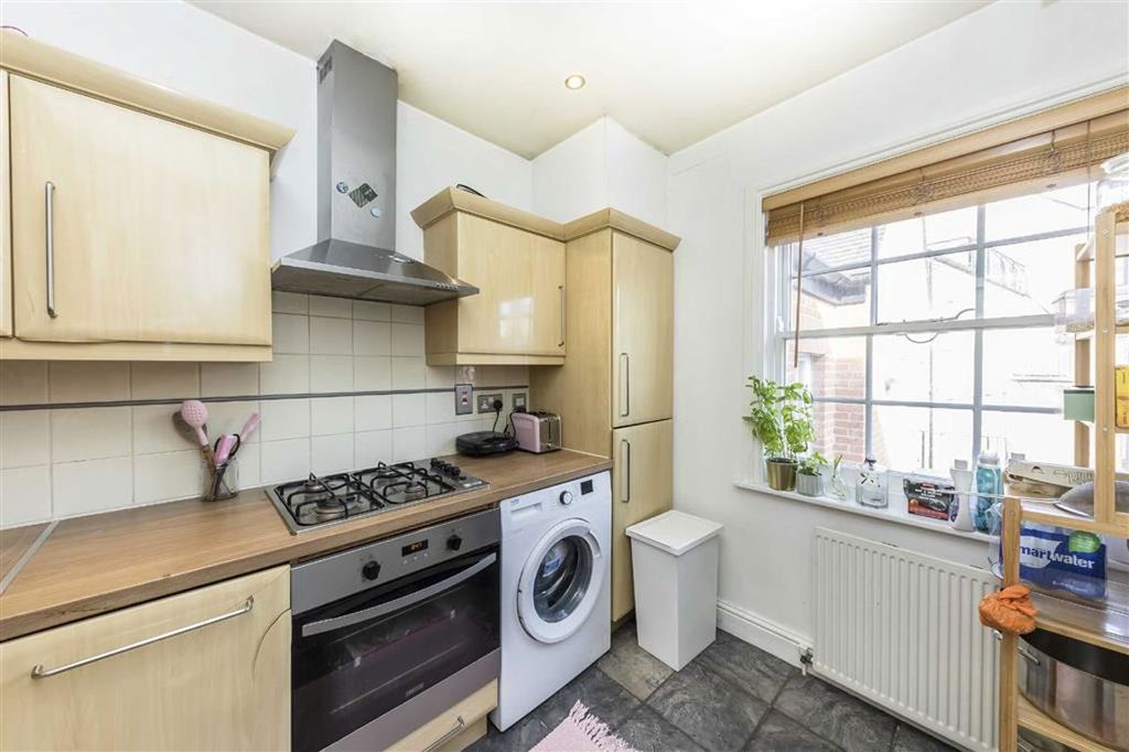 Property photo 3 of 4