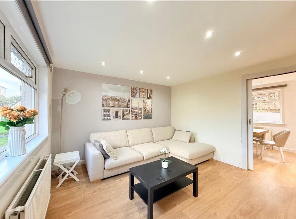 Property photo 3 of 26