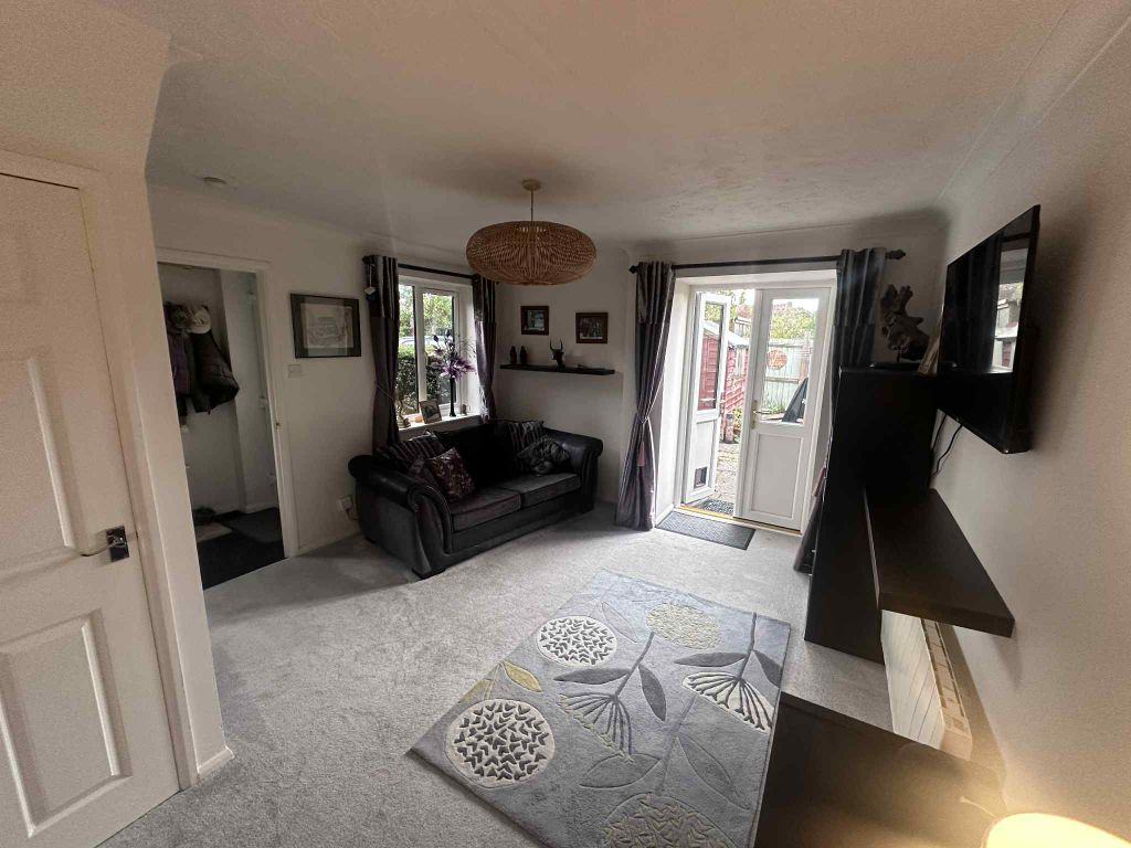 Property photo 3 of 15