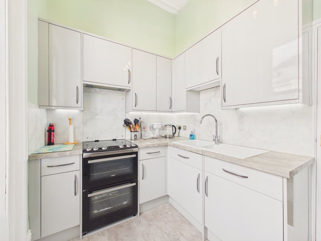 Additional image 14 of 3 bed flat for saleClifton Crescent, Folkestone, Kent CT20