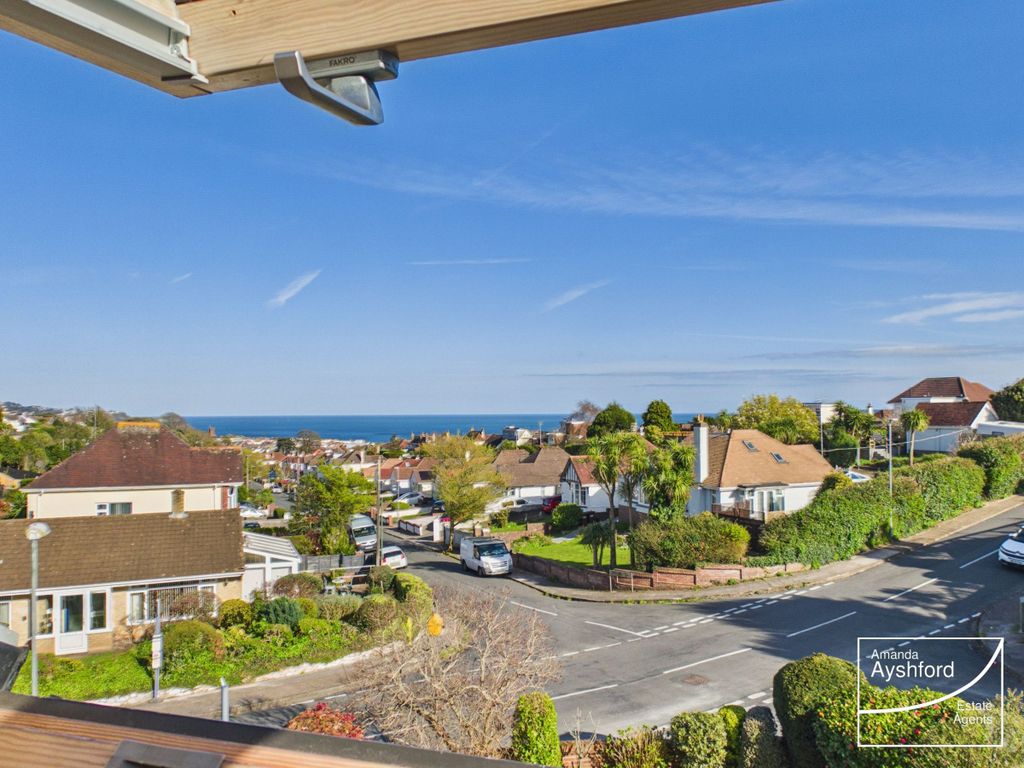 Property photo 2 of 26