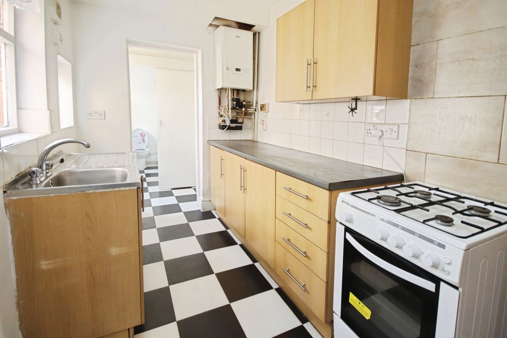 Property photo 2 of 9