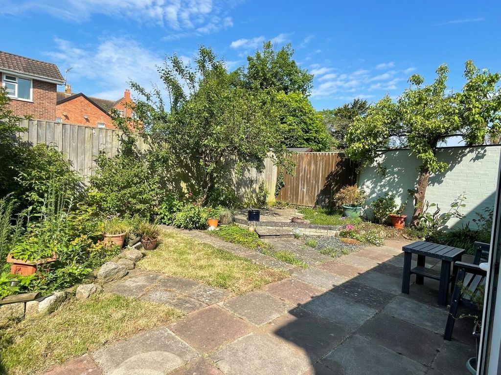 Property photo 2 of 28 Rear Garden