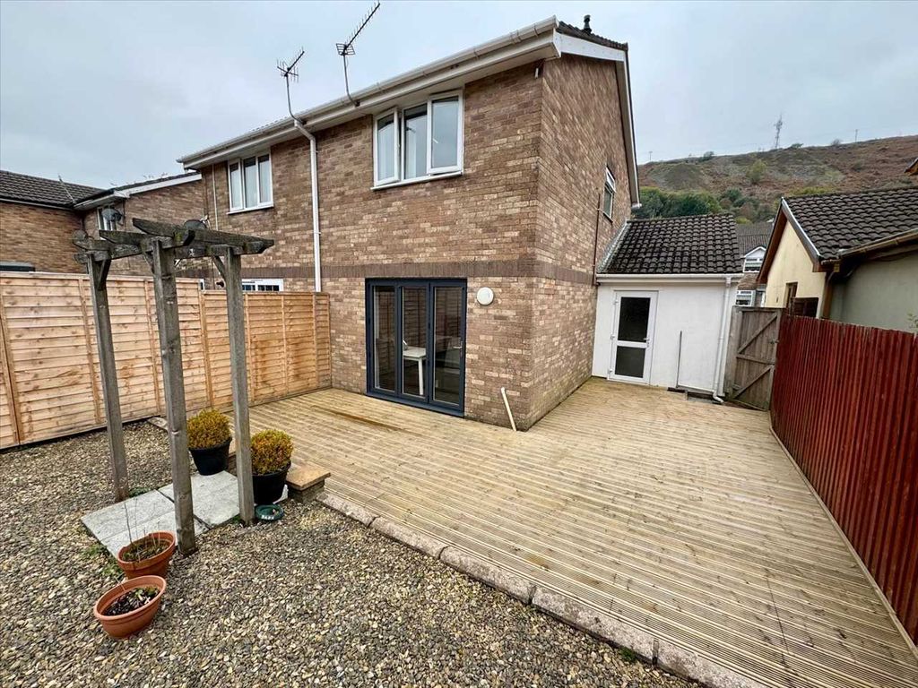 Property photo 3 of 20 Exterior